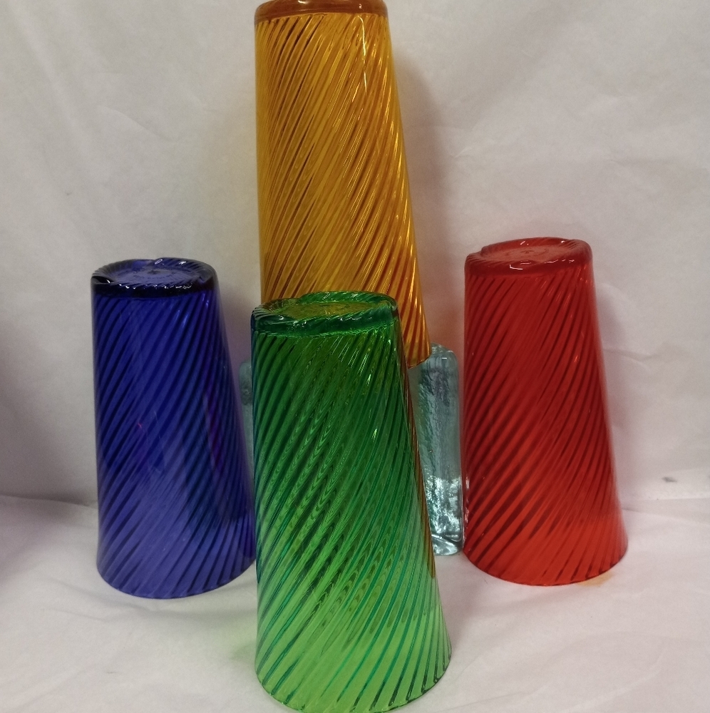 VINTAGE Set of 4 Creativeware Tumblers Acrylic Plastic Glasses Red, Green, 20 oz